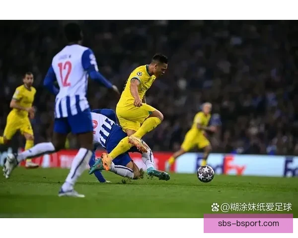 欧冠两回合客场作战热点盘点与战术调整释放信号趋势全面解析